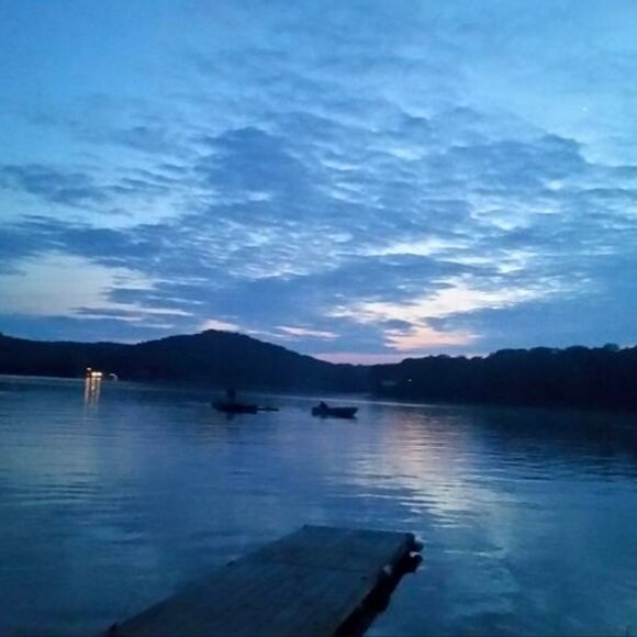 Meet your Posher - Picture 4 of 16